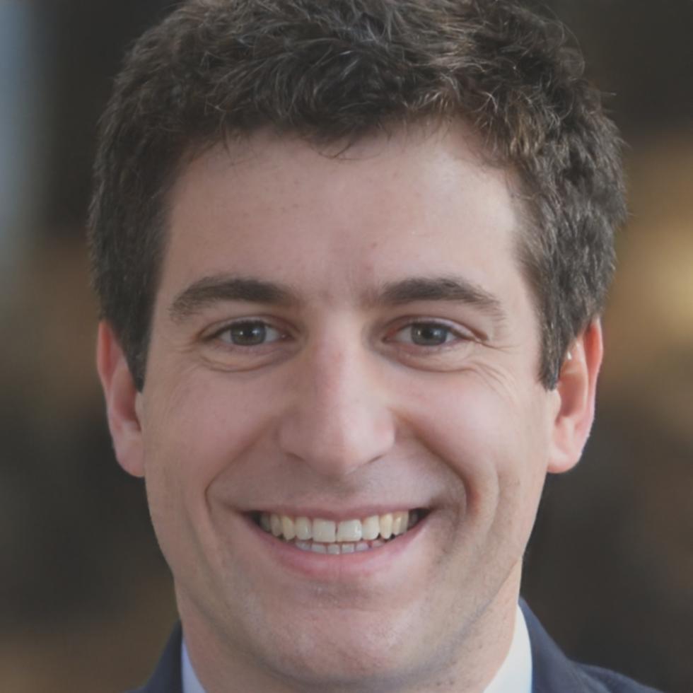 Portrait de Sébastien Moreau, analyste financier